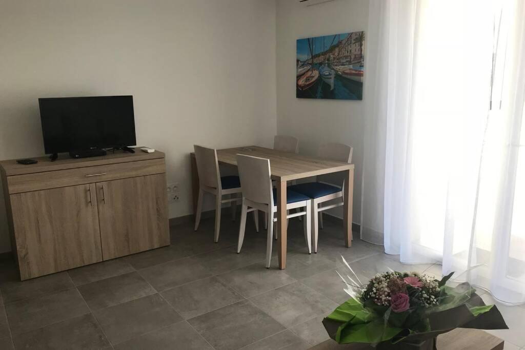Bonifacio 3Mn Du Port! Villa Piscine Chauffee ,Clim,Wifi Zewnętrze zdjęcie